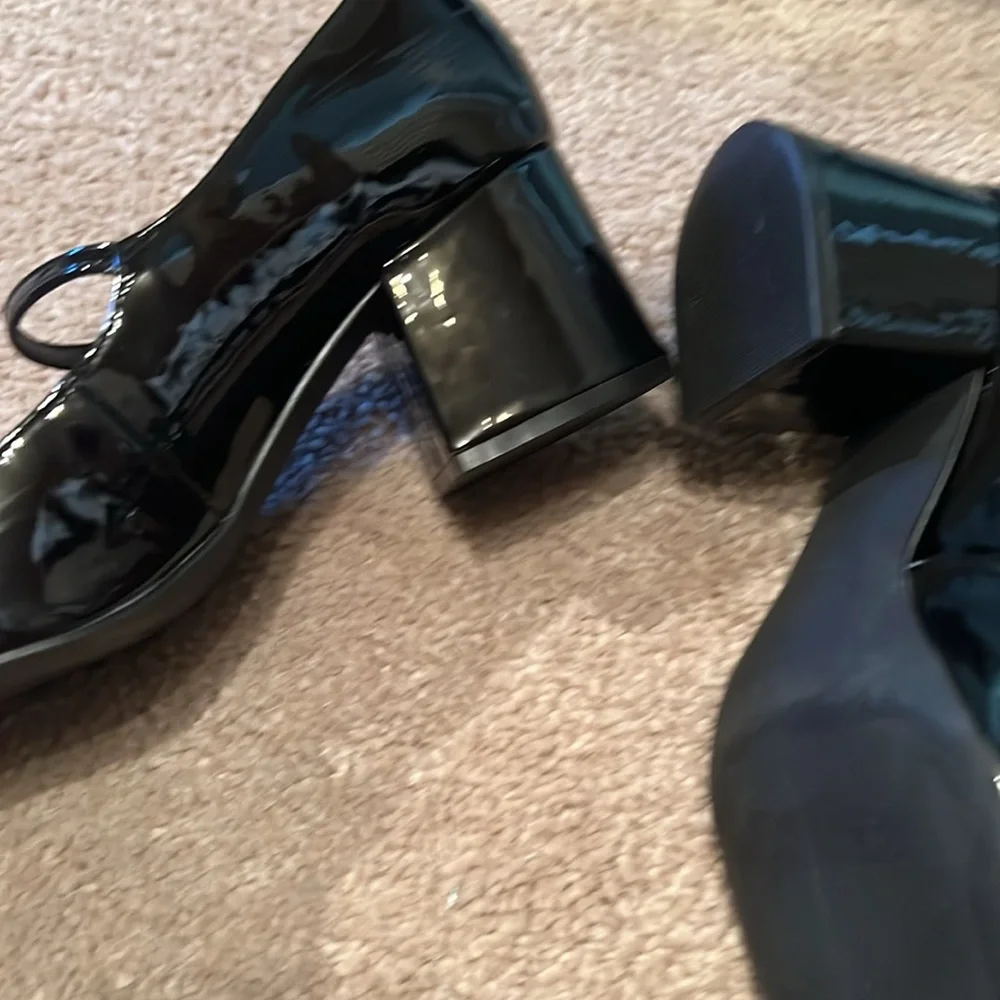 Steve Madden Maryjane Black Patent Leather Heels - Picture 5 of 6